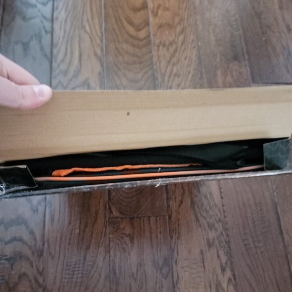 New in Box RBX Booster Seat For Dogs Up To 12lbs Gray And Orange - Picture 7 of 7